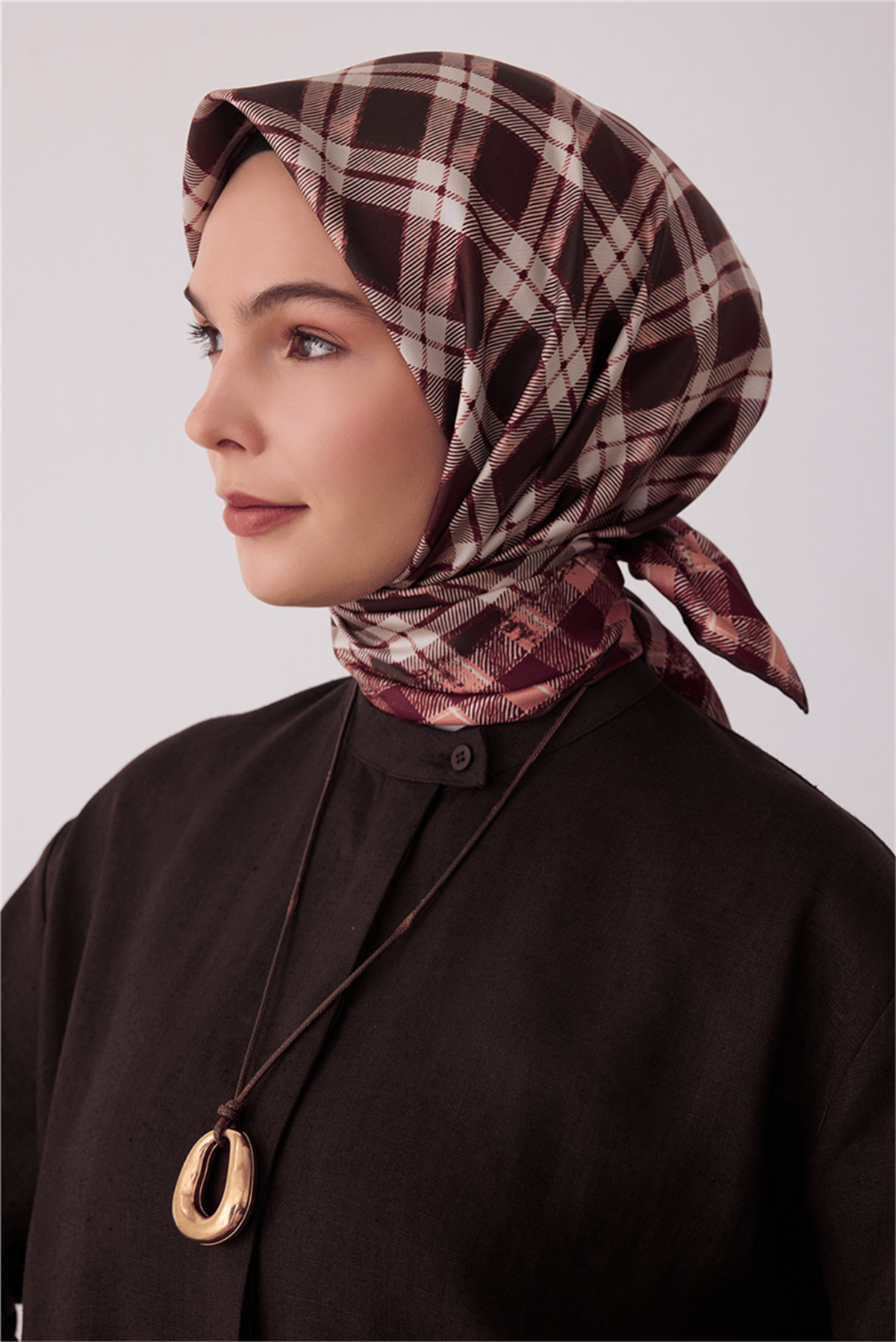Belli Geometrik Desen Tivil İpek Eşarp E26KA4421D01-54