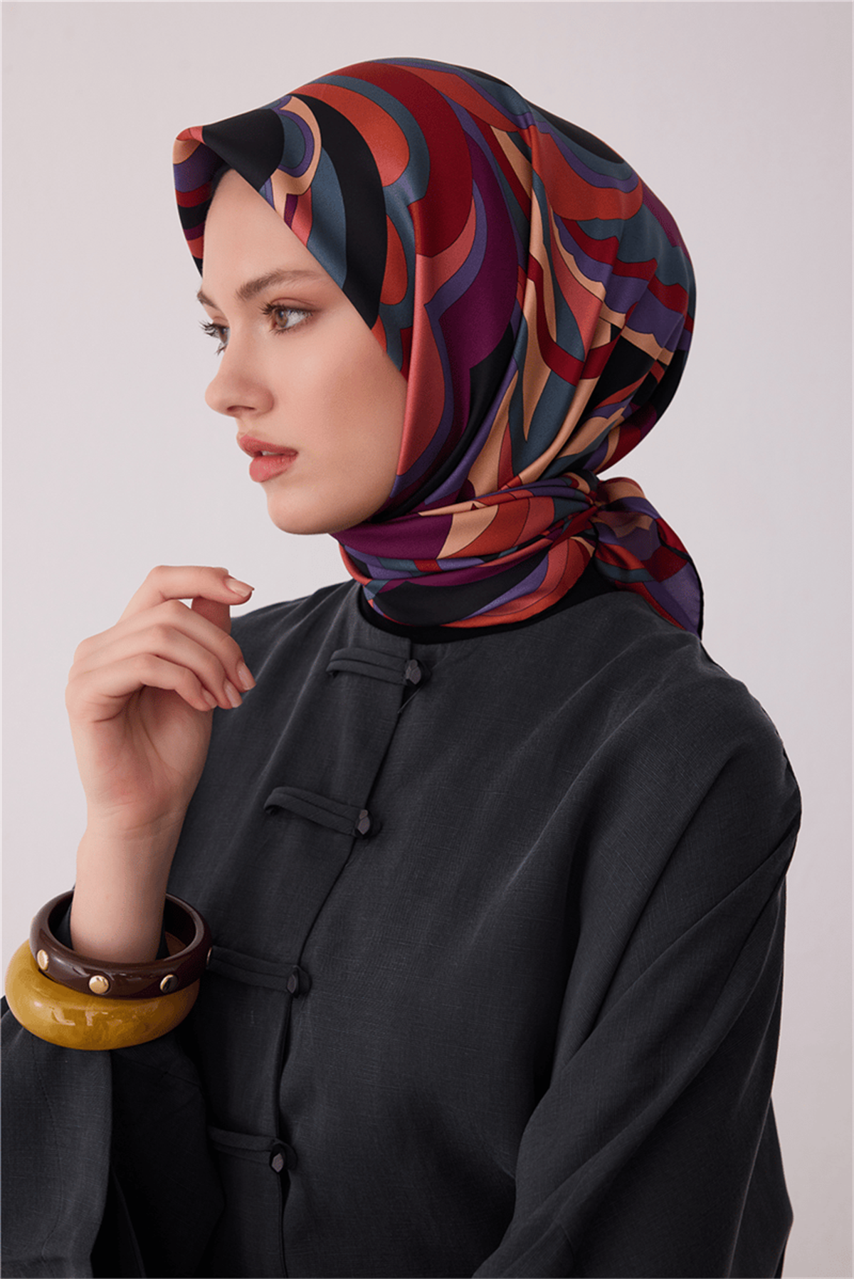 Belli Tivil İpek Eşarp 4414D E26KA4414D01-80