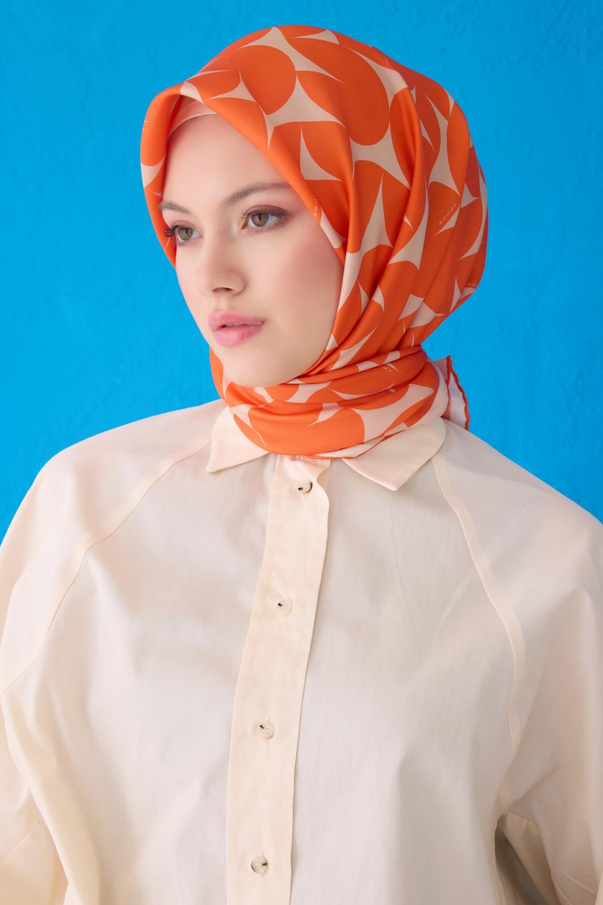 Belli Tivil İpek Eşarp E25YA4117D01-31