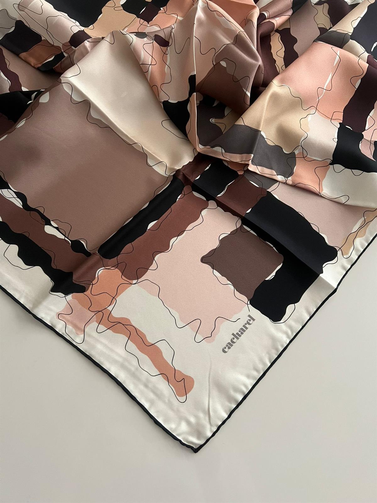 Cacharel Tivil İpek Eşarp 7498313-932