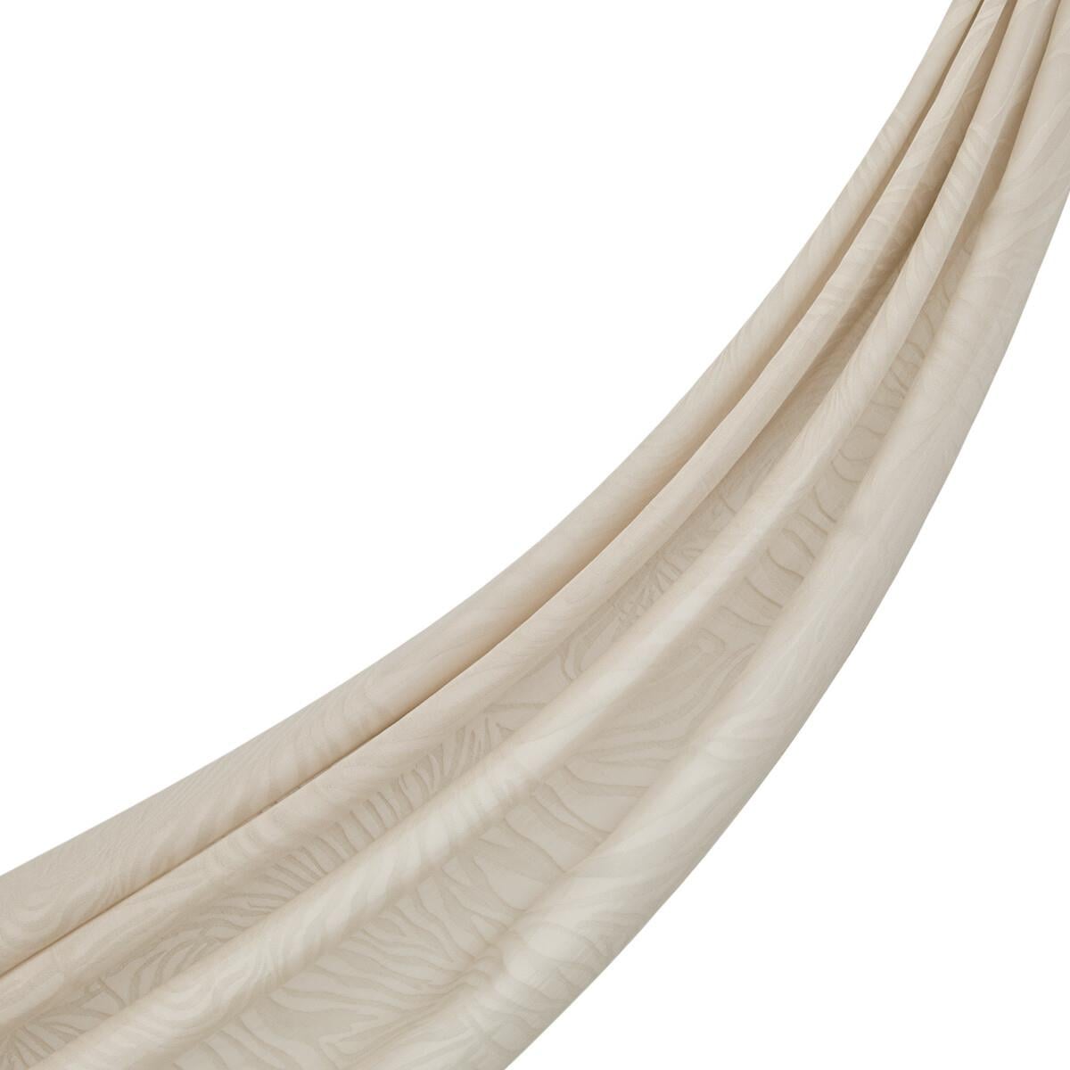 İpekevi Dört Mevsim Zebra Desenli Monogram Jakar Şal 04473-Kum Beyazı
