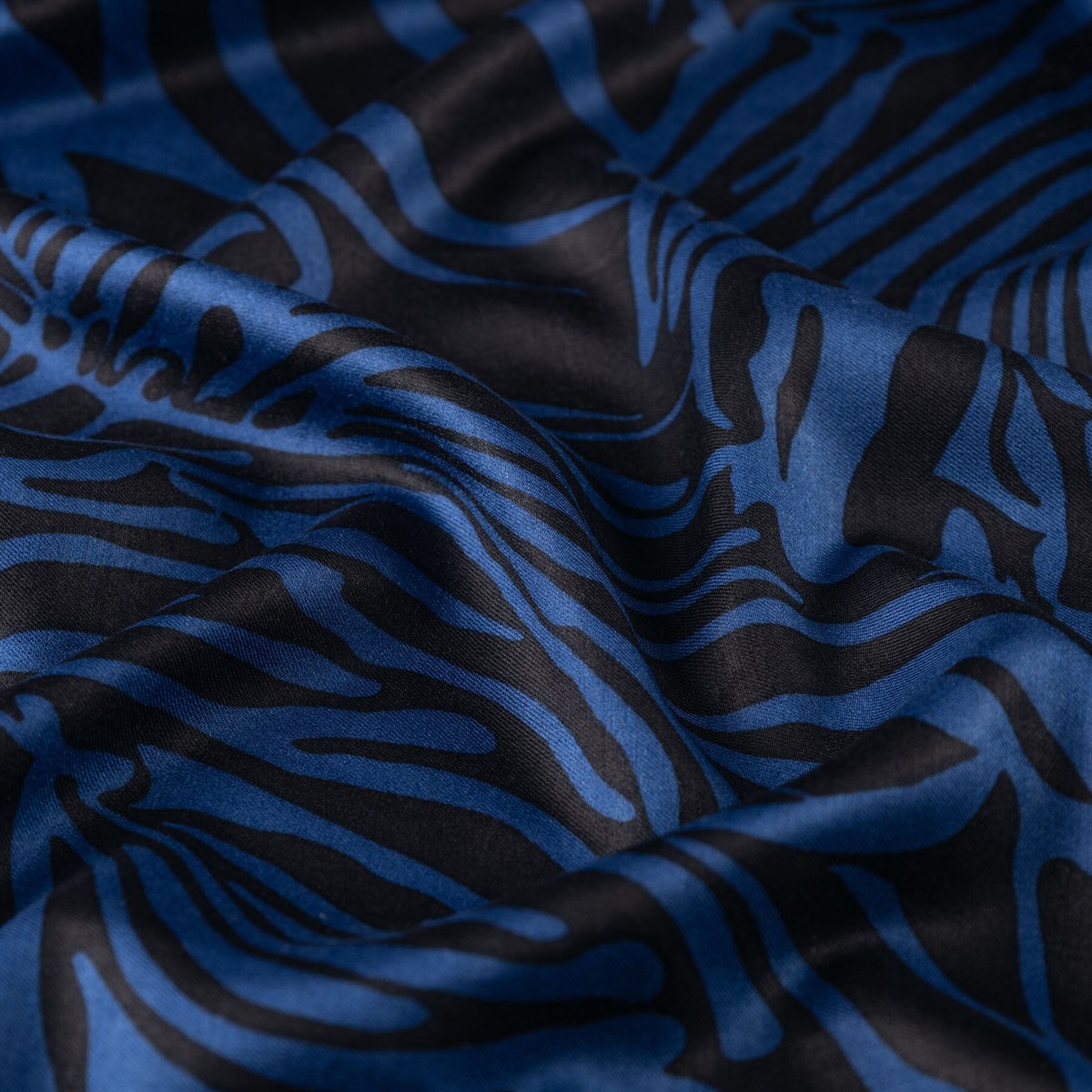 İpekevi Zebra Desenli İpek Şal 02671-Siyah Mavi