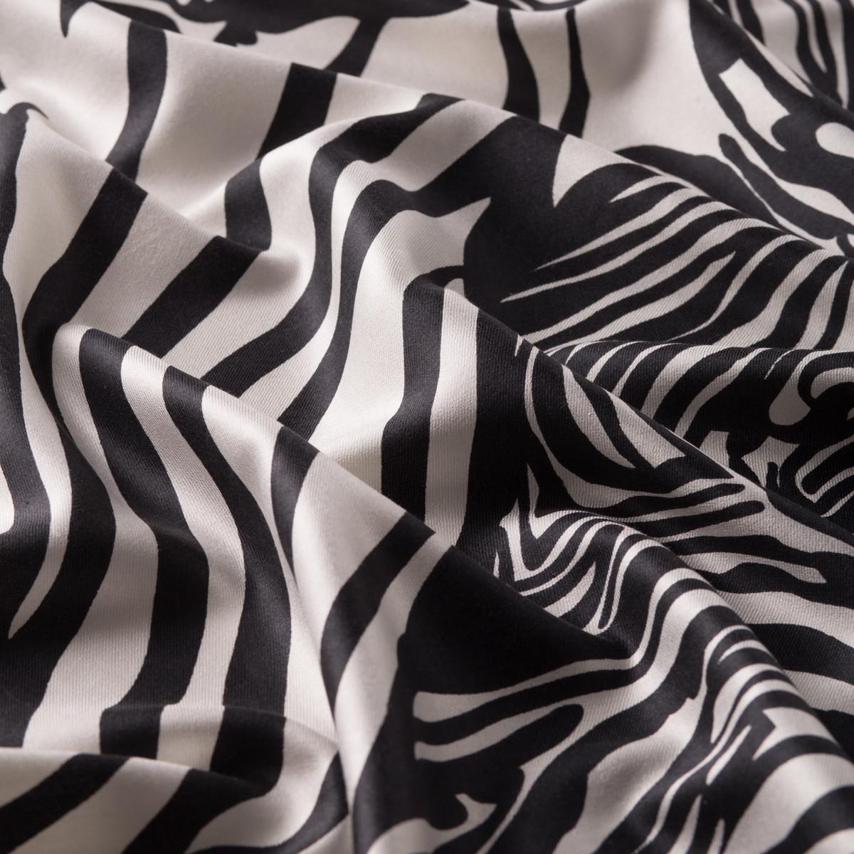 İpekevi Zebra Desenli İpek Şal 02671-Siyah Beyaz