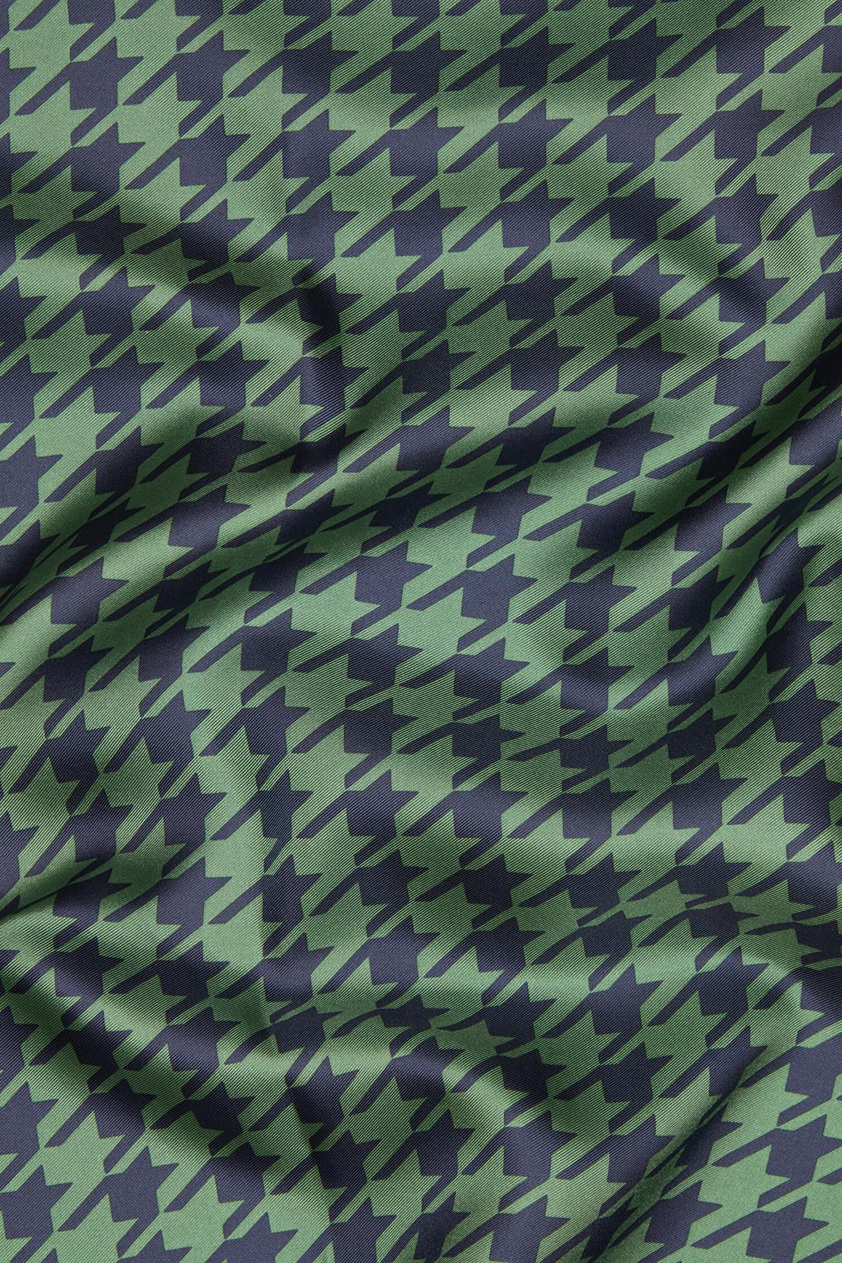 Vakko Kazayağı Desenli İpek Tivil Eşarp 40717-Yeşil