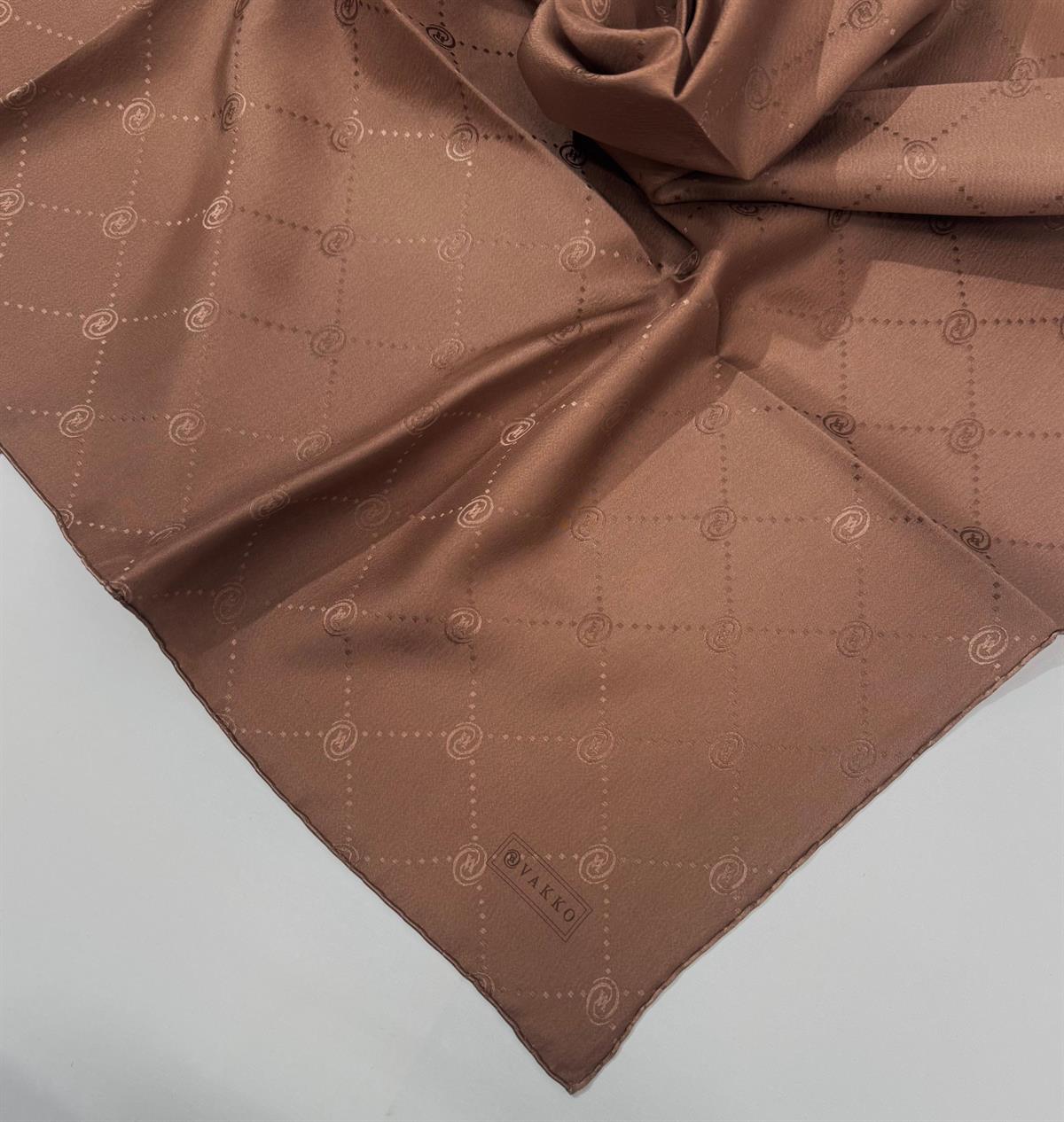 Vakko Monogram Jakar İpek  Eşarp 41549-Kahve