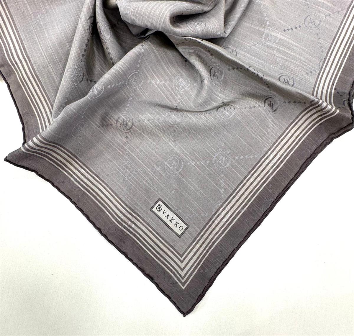 Vakko Monogram Pamuk İpek Bordürlü Eşarp 41588-Gri