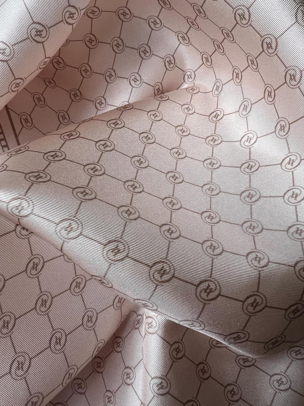 Vakko Monogram Tivil İpek Şal 300088-Pudra