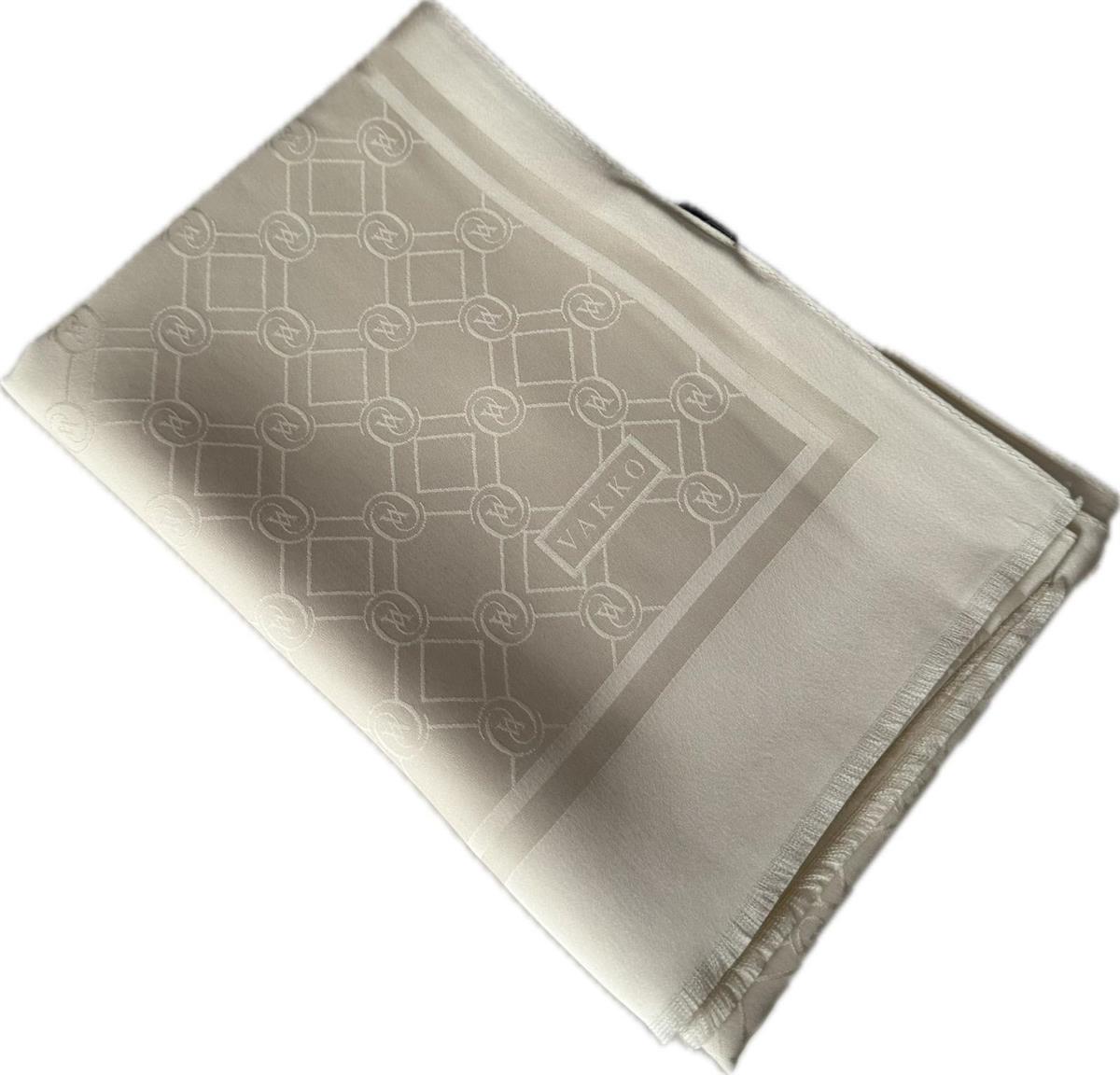 Vakko Özel Seri Monogram Jakarlı Şal 40830-Ekru