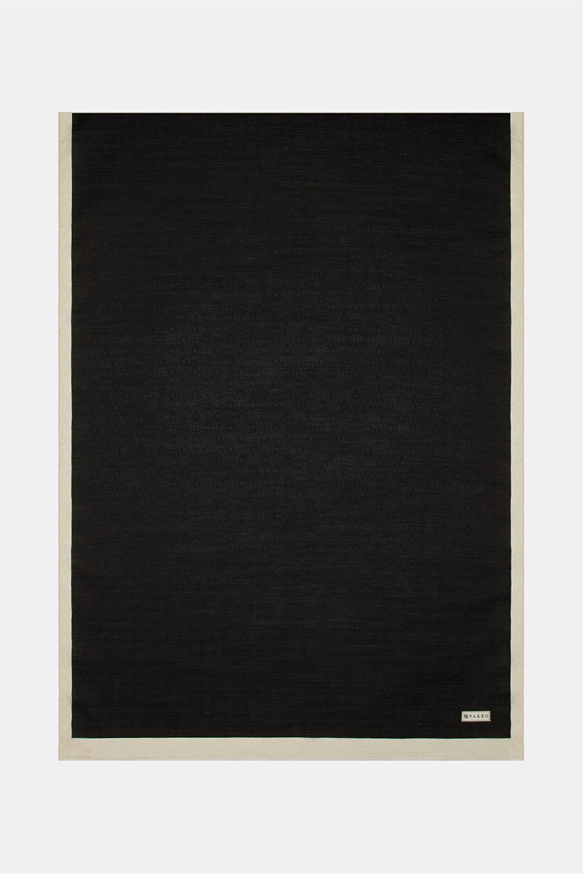 Vakko  Pamuk İpek Şeritli Monogram Şal 41728-Siyah Ekru