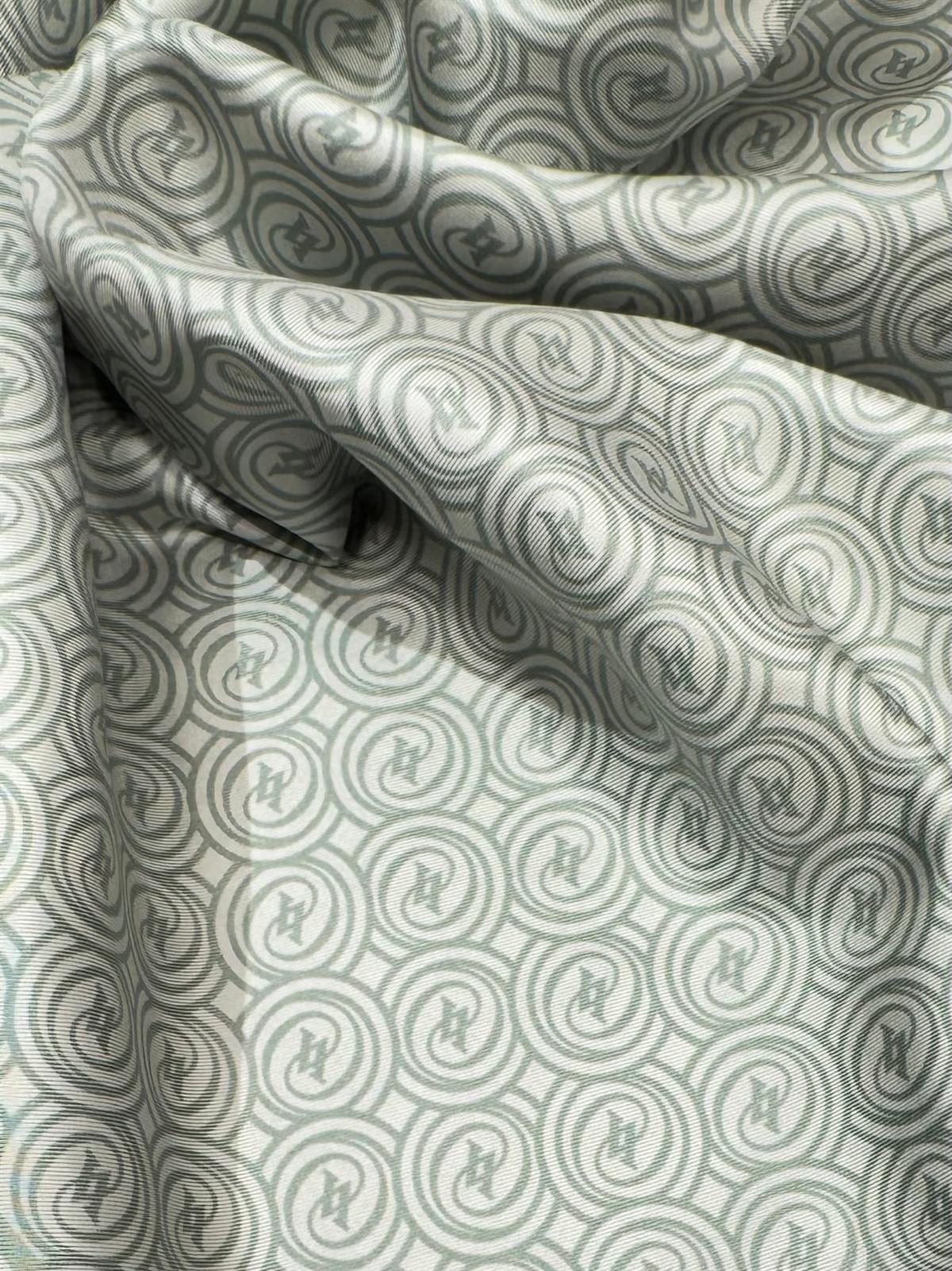 Vakko Tivil Monogram İpek Eşarp 41408-Açık Yeşil
