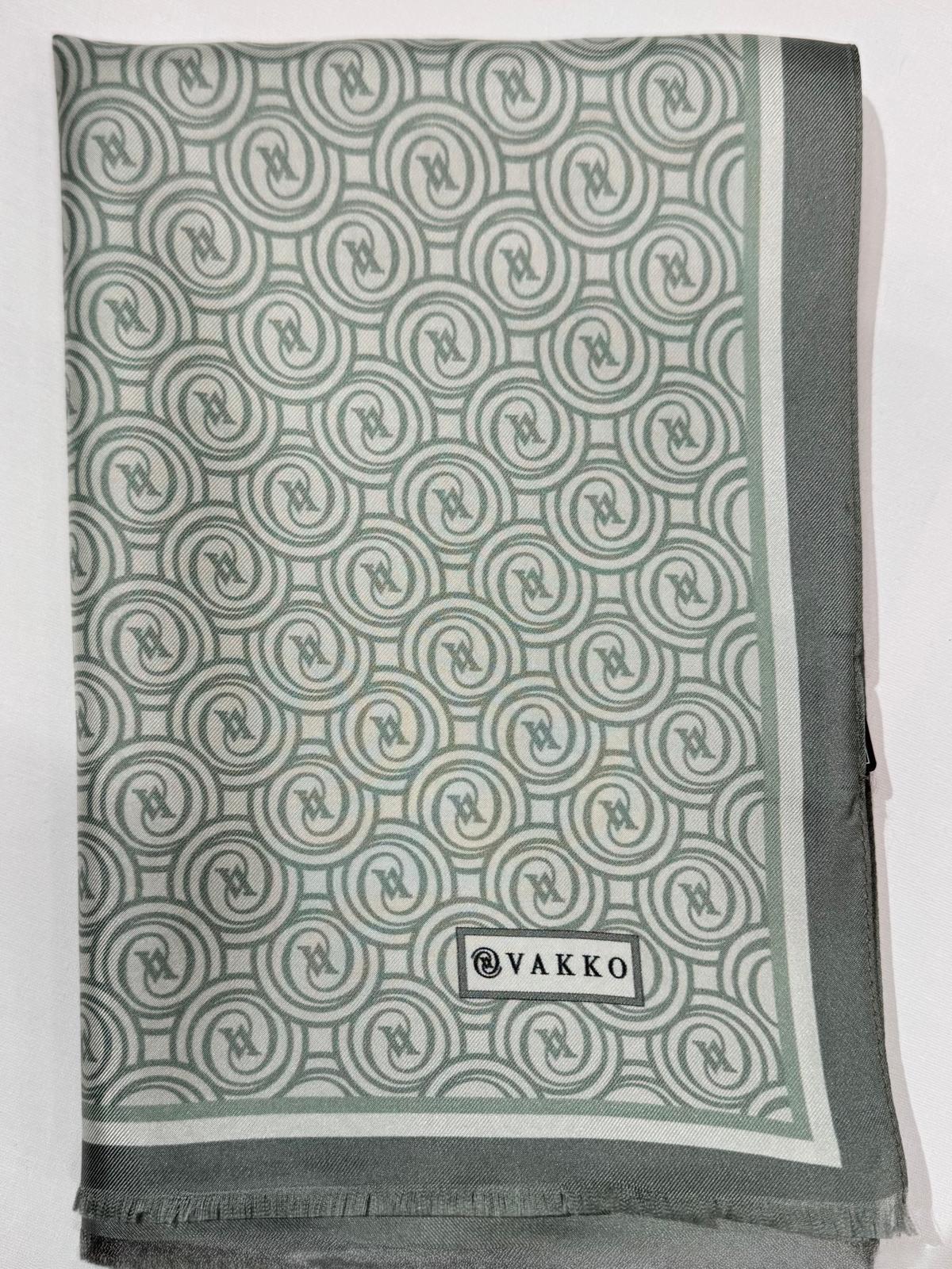 Vakko Tivil Monogram İpek Şal 41407-Açık Yeşil
