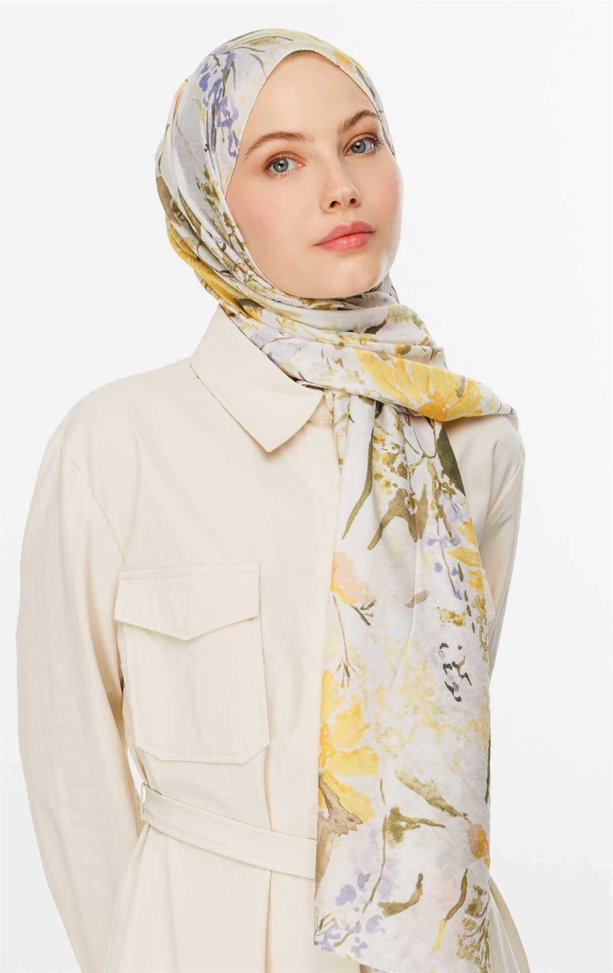 Valor Scarf Watercolor Camellia Şal 24122024-2495