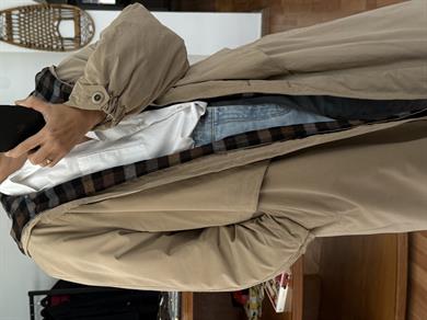 CAMEL KAPÜŞONLU MIDI BOY TRENÇKOT