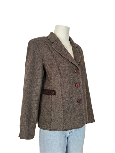 KAHVERENGİ BALIKSIRTI DOKULU BLAZER CEKET