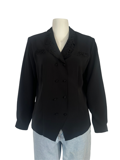 SİYAH DANTEL İŞLEMELİ GÖMLEK