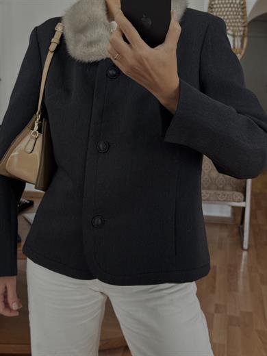 SİYAH KÜRK YAKA BLAZER CEKET
