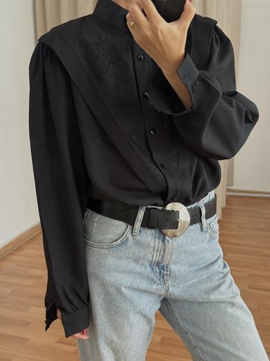 SİYAH NAKIŞLI GÖMLEK