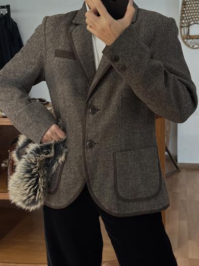YAKASI KÜRKLÜ KAHVERENGİ BLAZER CEKET