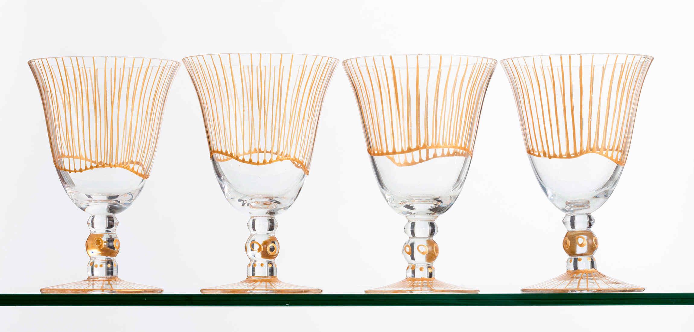 S/4 WINE GLASS ORDINO