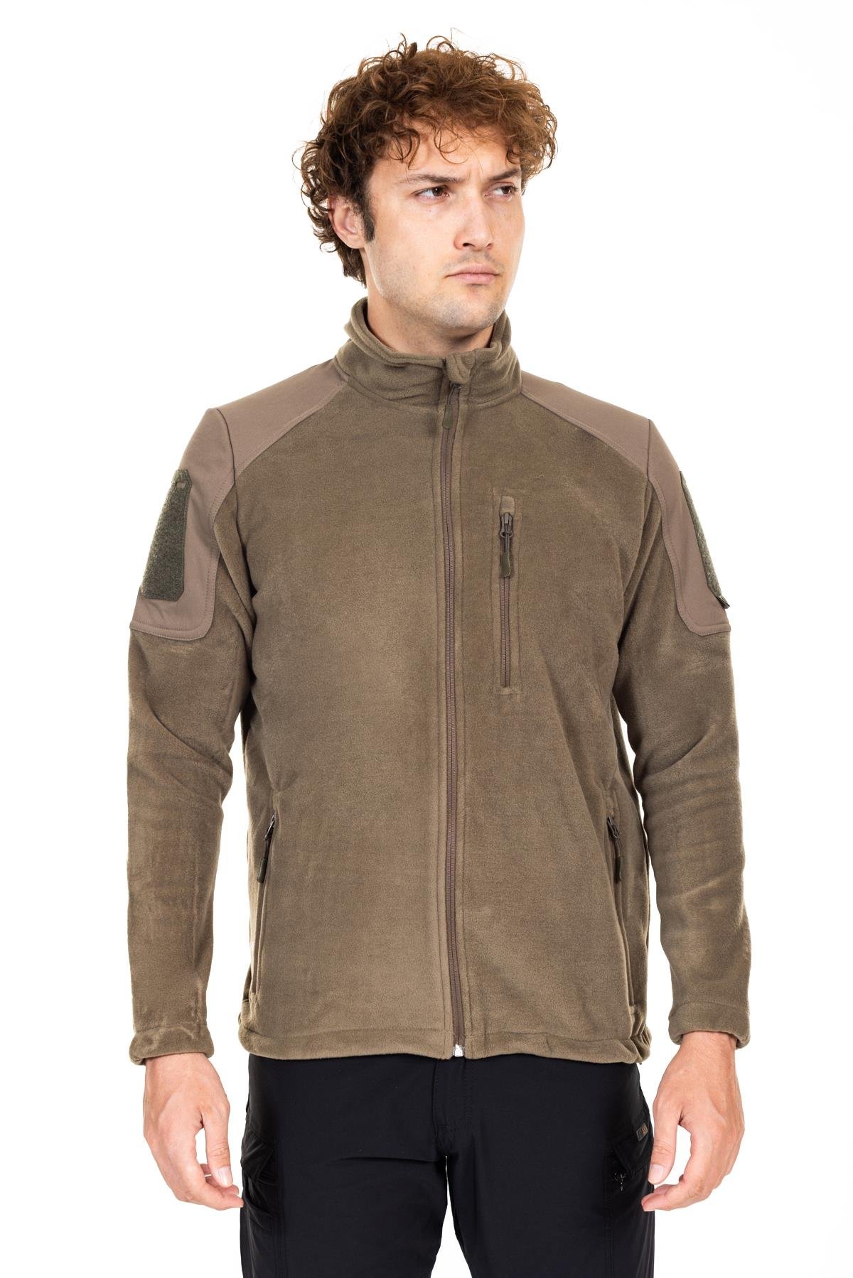 AKN 02 Polar Mont-Haki