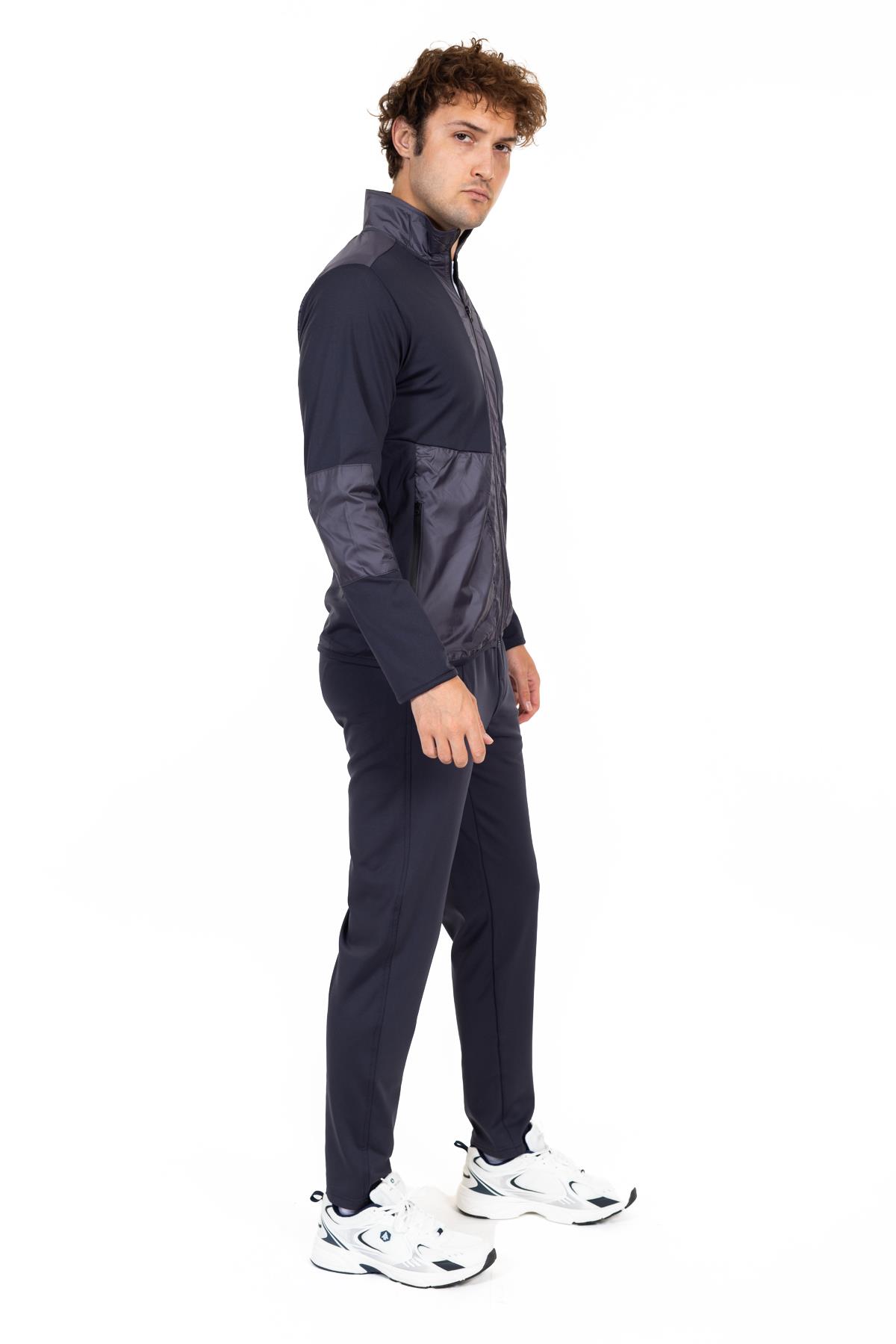 AKN EŞOFMAN TAKIM-FÜME