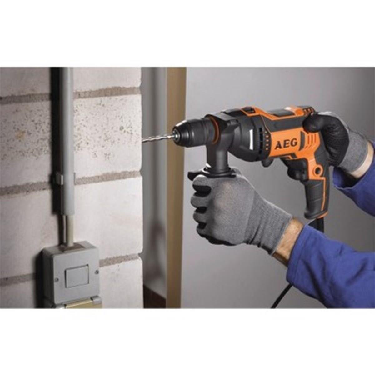 SBE 750 RE 750W DARBELİ MATKAP AEG