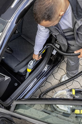 PUZZİ 8/1C HALI KOLTUK YIKAMA MAKİNASI KARCHER