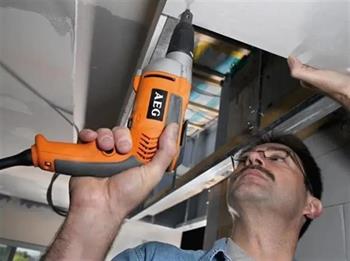 S 4000E ELEKTRİKLİ TORNAVİDA AEG