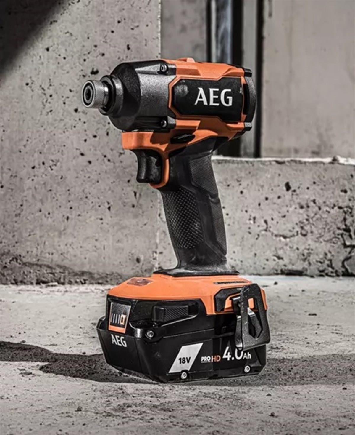 BSS 18C3B3-502 18V KÖMÜRSÜZ AKÜLÜ DARBELİ VİDALAMA AEG