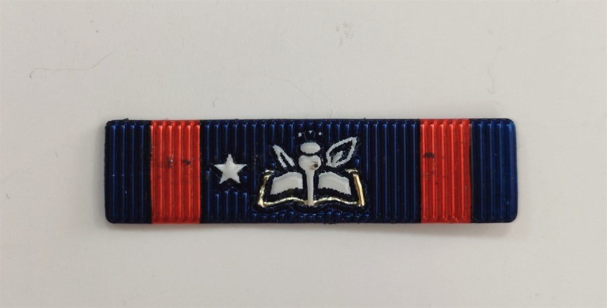 İdari Hizmet Başarı Şerit Rozeti