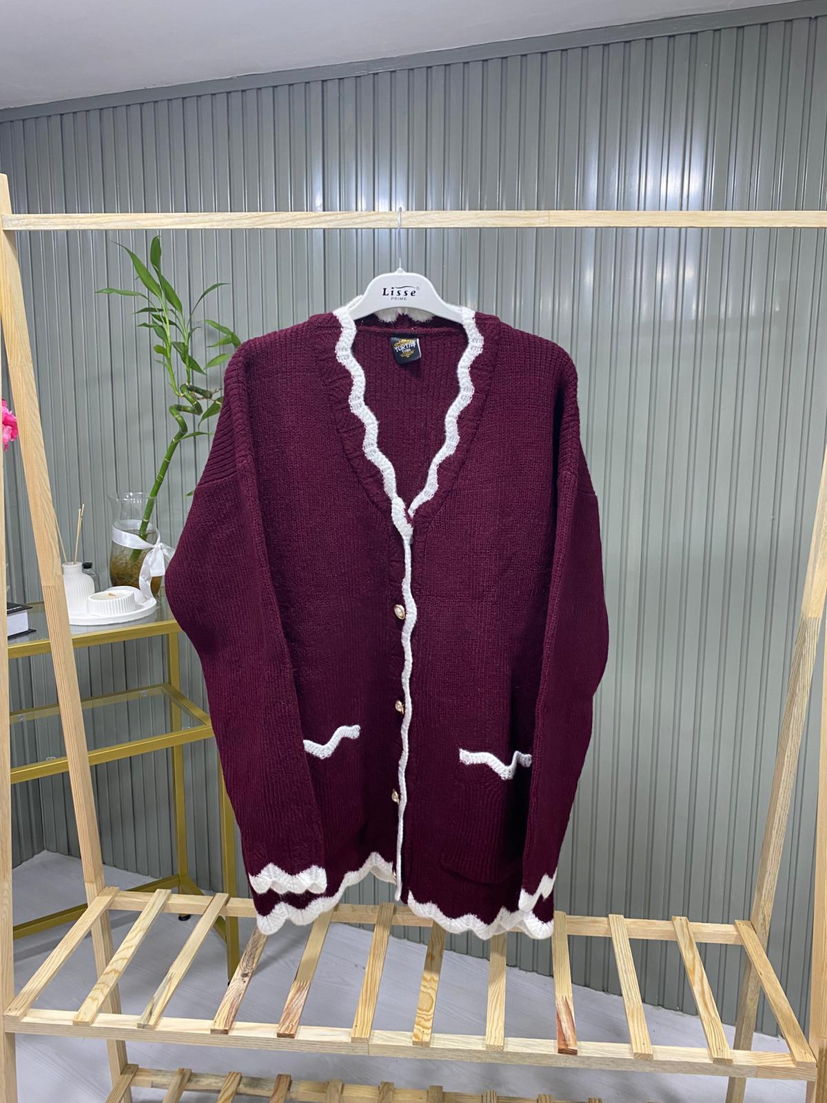 Kadın Bordo V Yaka Dalgalı Kenarlı Salaş Triko Hırka