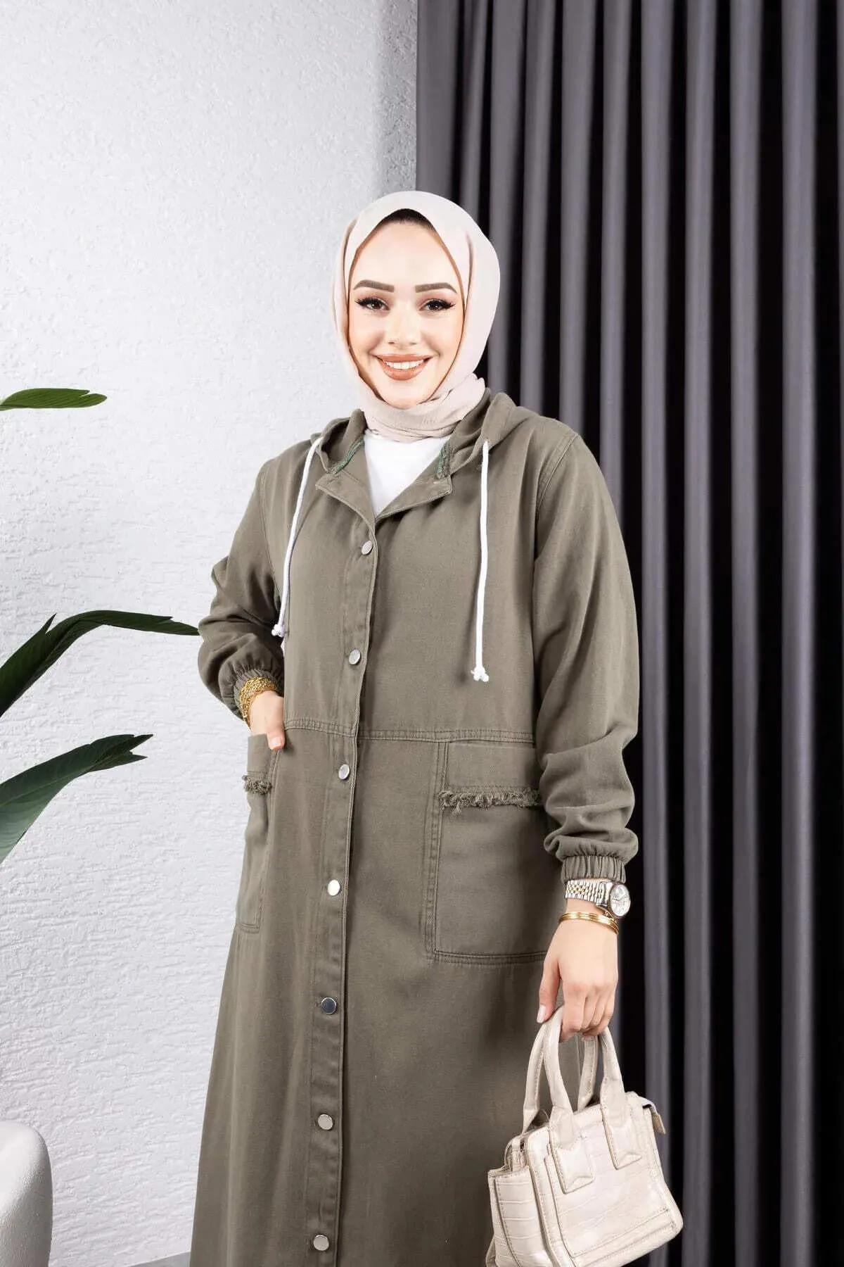 Kadın Haki Kapüşonlu Cepli Püsküllü Düğmeli Kot Kap