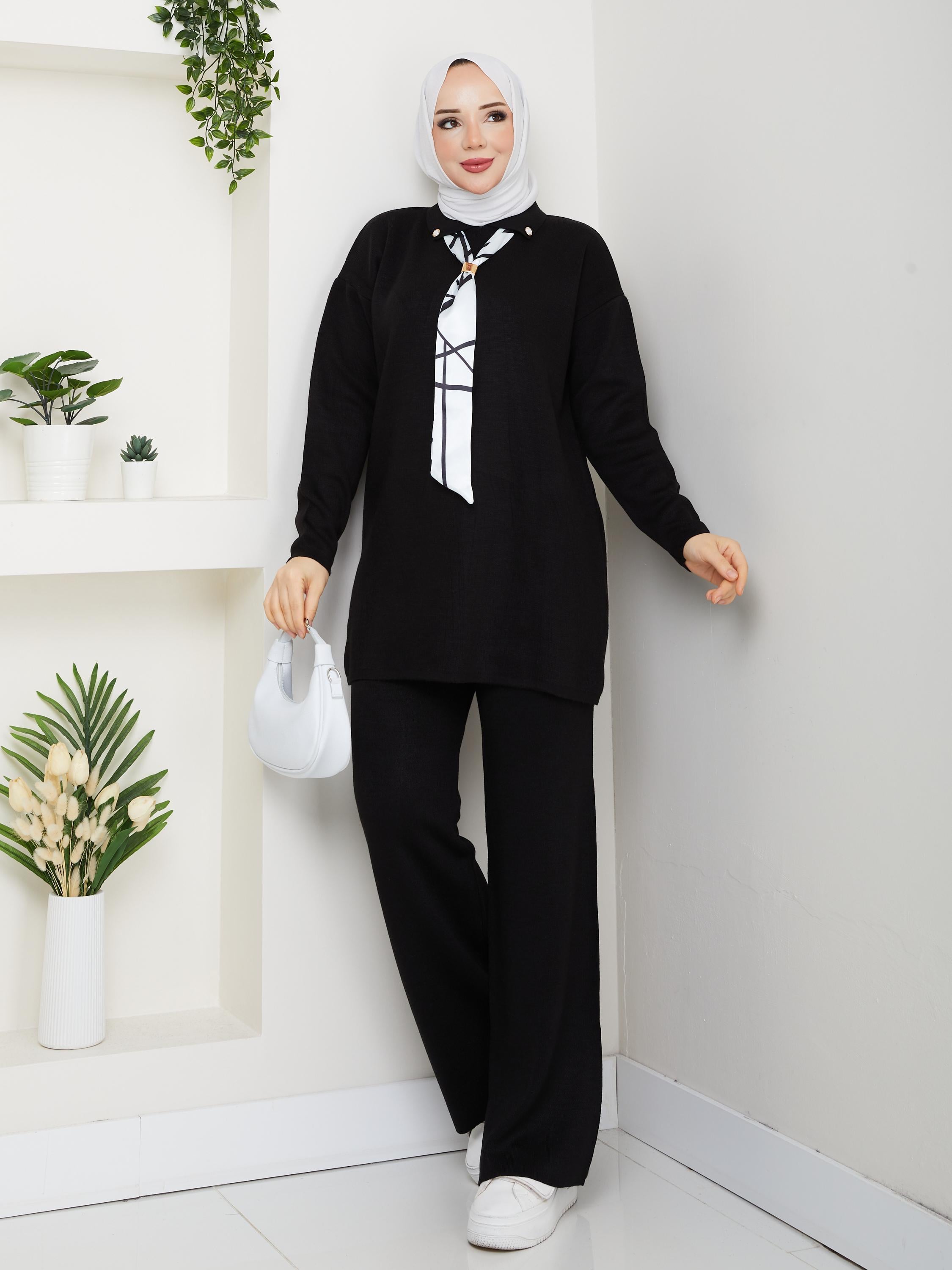 Kadın Siyah Fular Detaylı İkili Tesettür Triko Takım - Tunik Pantolon Kombini