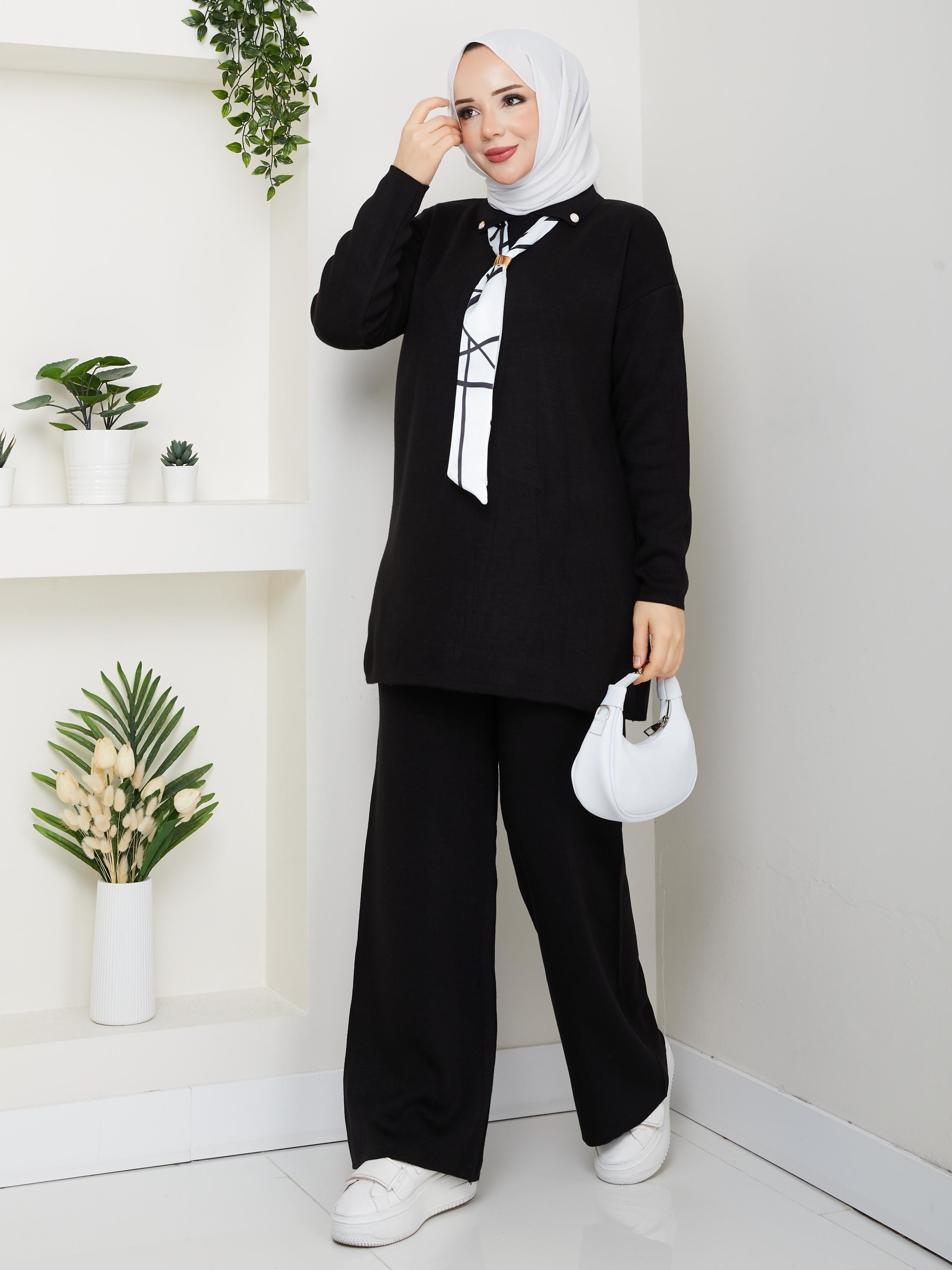 Kadın Siyah Fular Detaylı İkili Tesettür Triko Takım - Tunik Pantolon Kombini