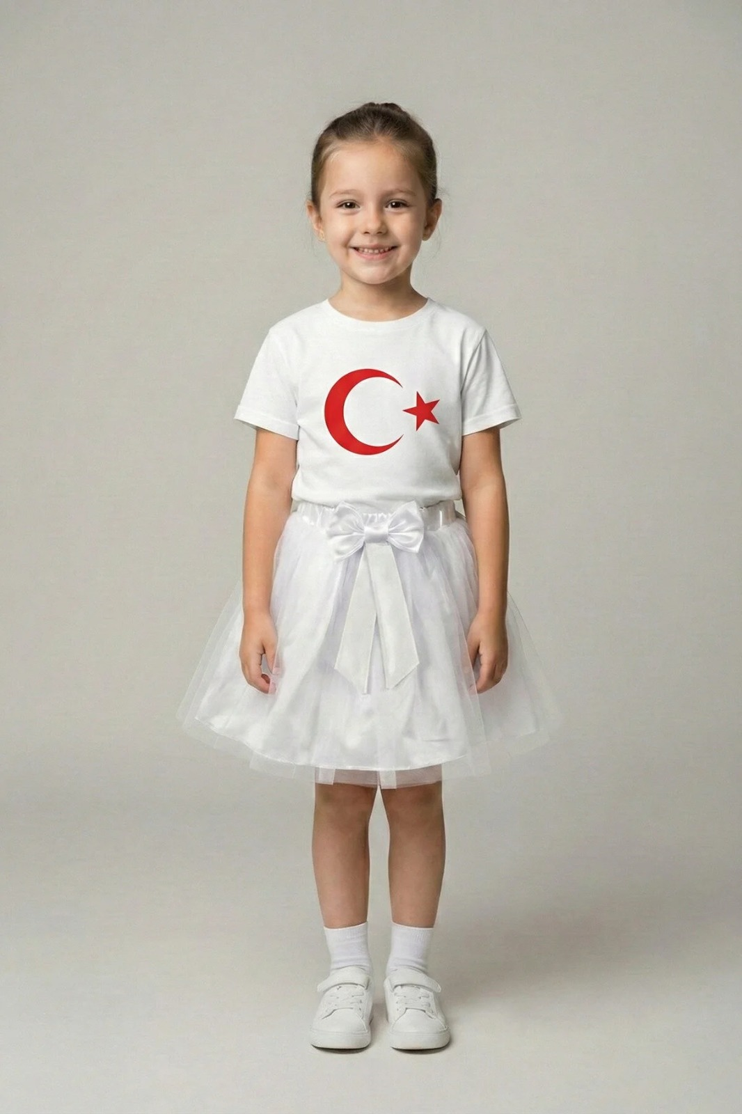 Kız Çocuk Beyaz Kısa Kol Ay Yıldız Tişört Beyaz Tütü Etek Takım 23 Nisan Gösteri Kıyafeti