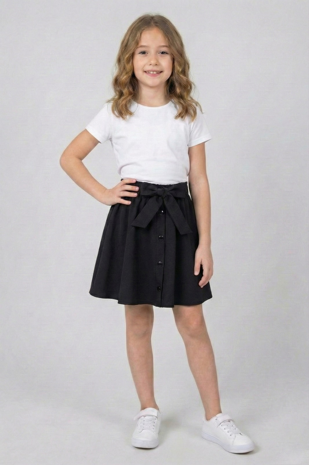 Kız Çocuk Siyah Düğme Detaylı Belden Bağlamalı Fiyonklu Kloş Etek 23 Nisan 29 Ekim Gösteri Etek