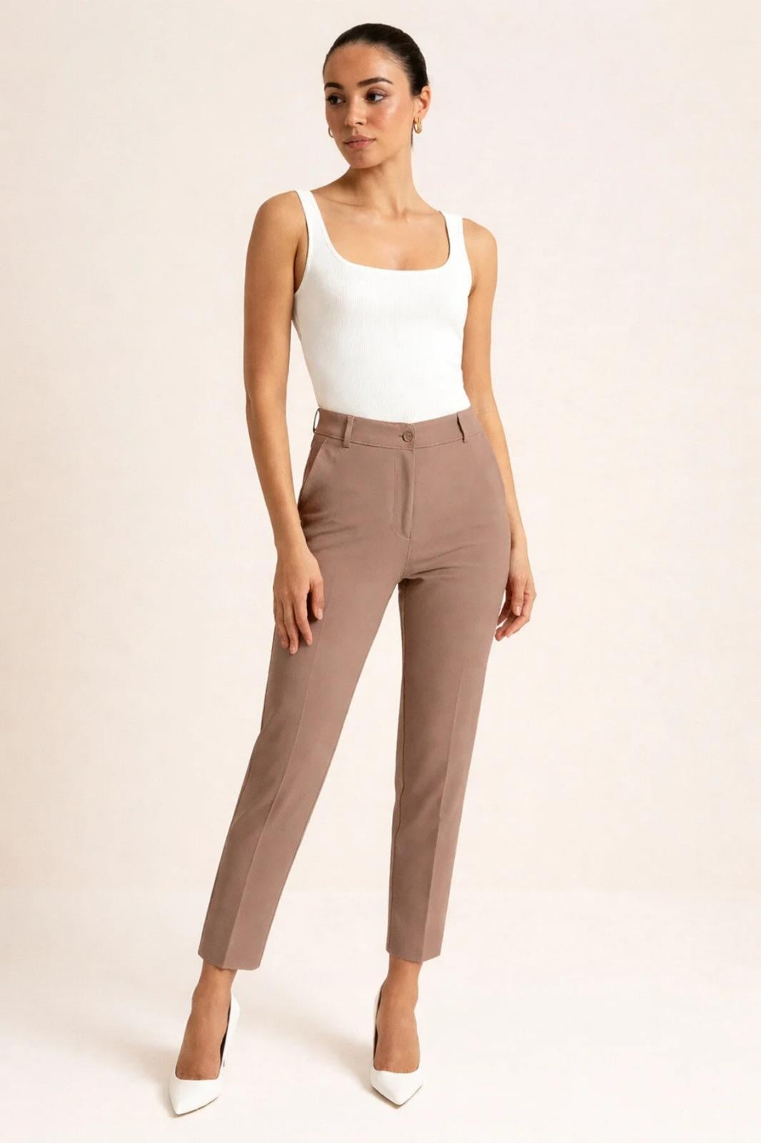 Klasik Kesim Kadın Bilek Boy Kumaş Pantolon – Esnek Rahat Form – Günlük & Ofis Şıklığı