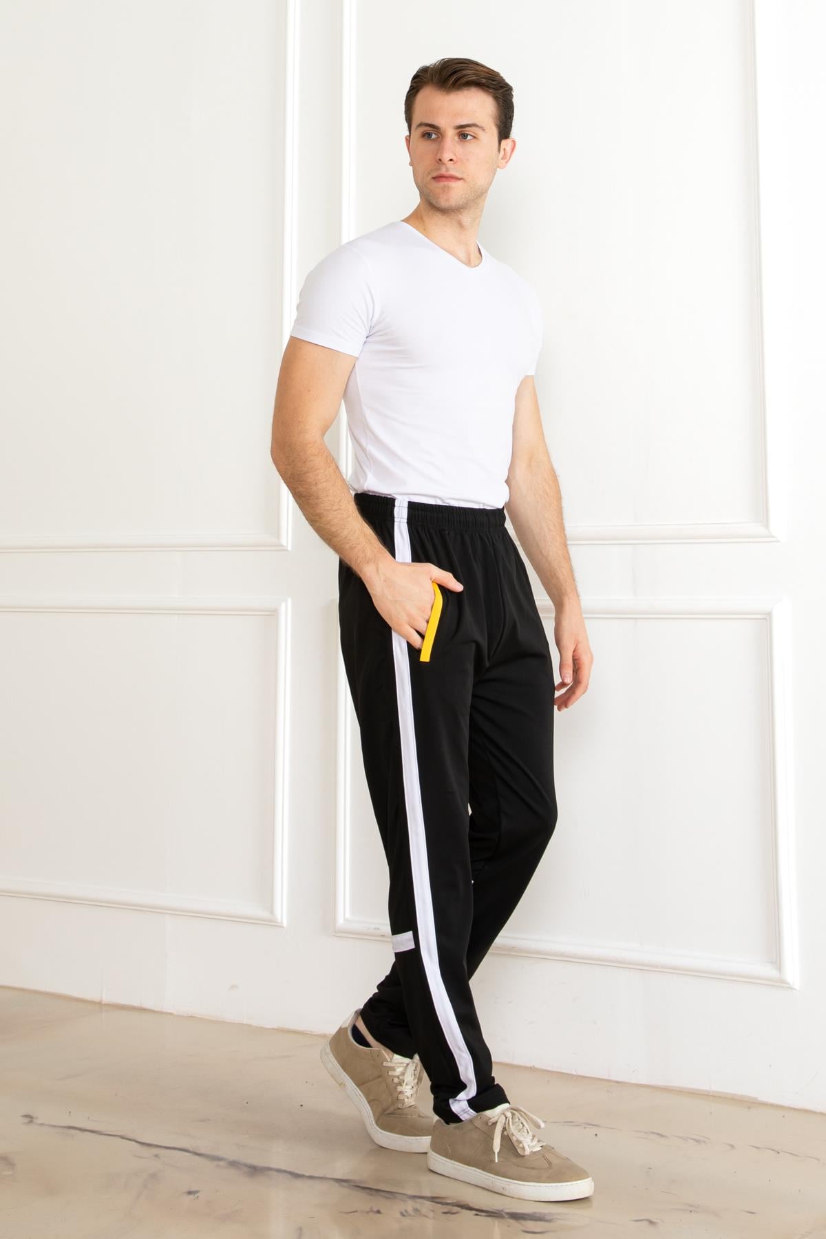 UNISEX ÇOCUK SCUBA KUMAŞ DAR PAÇA LASTİKLİ ESNEK  SARI CİZGİ DETAYLI ESOFMAN ALT