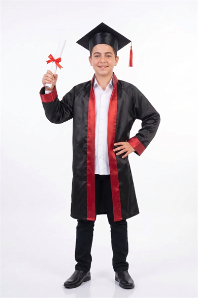 Çocuk Ortaokul Kırmızı Şeritli Siyah Mezuniyet Cübbesi ve Kep Takımı