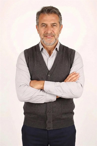 Erkek Baba Füme Klasik Kesim V Yaka Önü Düğmeli Çift Cepli Mevsimlik Triko Yelek