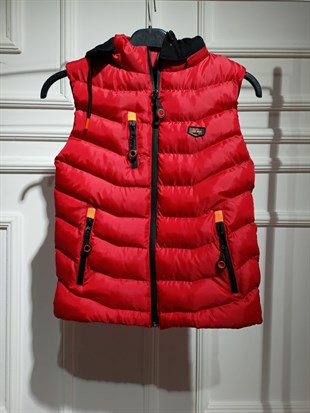 ERKEK ÇOCUK FERMUARLI ŞİŞME DOLUM KAPÜŞONLU CEPLİ KISA ŞİŞME YELEK