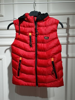 ERKEK ÇOCUK FERMUARLI ŞİŞME DOLUM KAPÜŞONLU CEPLİ KISA ŞİŞME YELEK