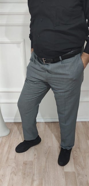 Erkek Klasik Kesim Pileli Kumaş Pantolon