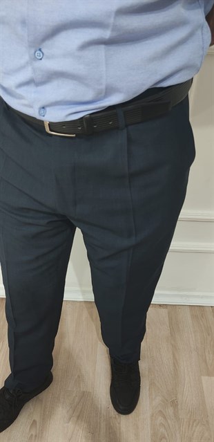 Erkek Klasik Kesim Pileli Kumaş Pantolon