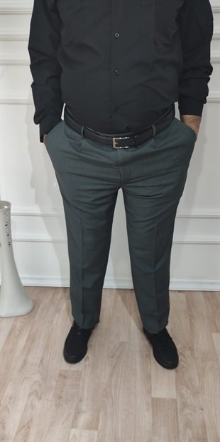 Erkek Klasik Kesim Pileli Kumaş Pantolon