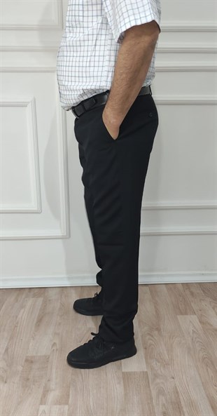 Erkek Klasik Rahat Kesim Kumaş Pantolon