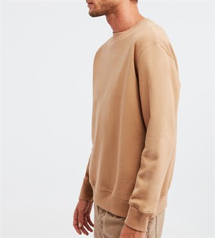 ERKEK YUVARLAK YAKA DÜZ RENK BASİC taba SWEATSHIRT