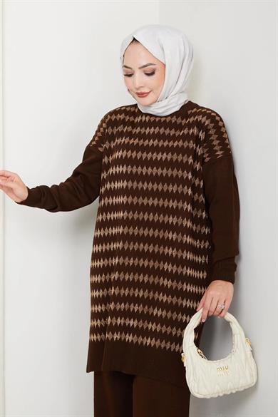 Kadın Kahverengi Triko Kazak – Geometrik Simli Desenli Salaş Model