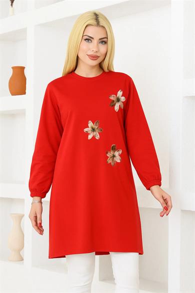 Kadın Kırmızı Oversize Çiçek Desenli Tunik Tişört – Uzun Kollu, Yuvarlak Yaka, Rahat Kesim