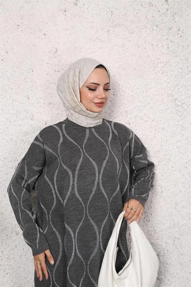 KADIN MODEST DALGA DESENLİ YANDAN YIRTMAÇLI SİMLİ GRİ TRİKO TUNİK